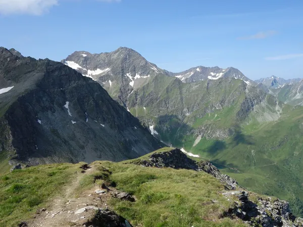 Blick vom Gipfel Berger Kogel Richtung SW hinten Mitte links der Lasörling