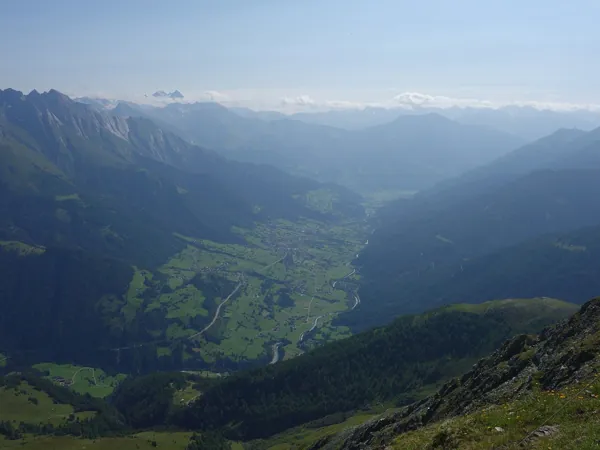 Blick vom Gipfel Berger Kogel Richtung Osten unten das Virgental