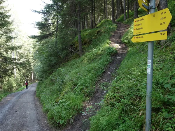 Abstieg von der Bergerseehütte Richtung Prägraten
