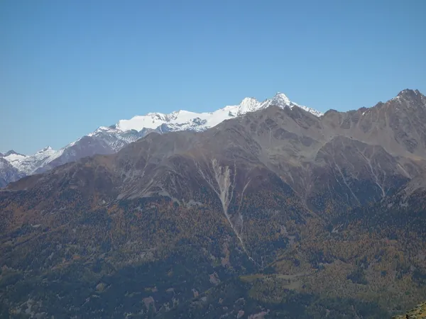 Blick vom Gipfel Böses Weibele Richtung Norden hinten der Großglockner Zoom