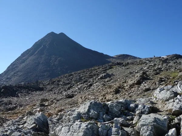 vom Peischlachtörl Aufstieg zum Gipfel Böses Weibl links im Bild