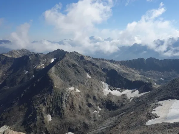 Blick vom Gipfel Böses Weibl Richtung NO Mitte rechts die Gridenkarköpfe