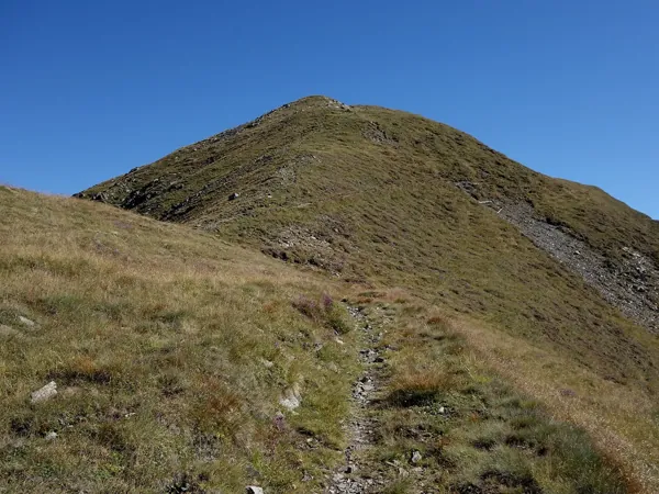 vom Gipfel Golfen zum Gipfel Hochhorn