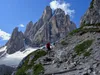von der Talschlusshütte Richtung Zsigmondy-Hütte hinten Zwölferkofel