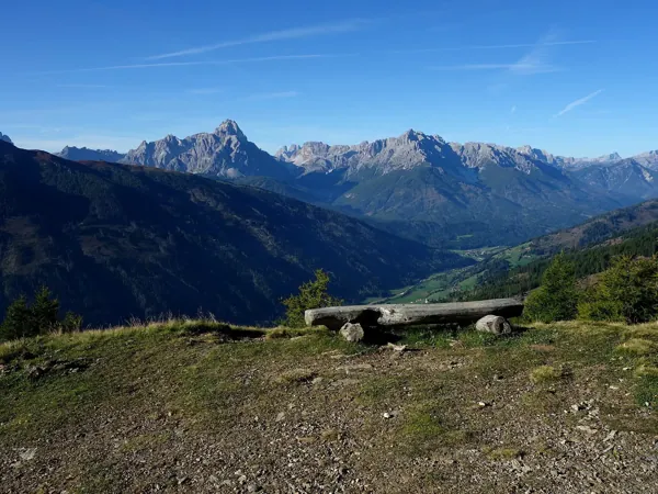 Aufstieg zur Parggenspitze Blick Richtung Sextner Dolomiten rechts die Dreischusterspitze