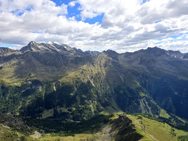 Gipfel Östlicher Sattelkopf Blick Richtung NO links das Petzeck