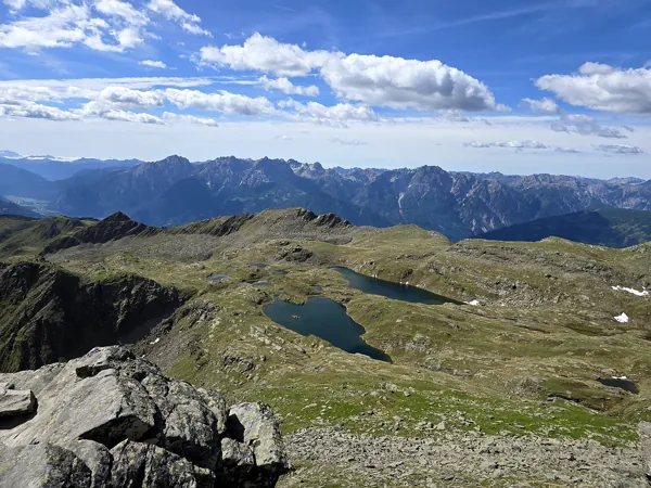 Gipfel Östlicher Sattelkopf Blick Richtung Süden hinten Lienzer Dolomiten