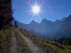 vom Hof Rubisoi Richtung Lesachriegelhütte hinten links der Glödis Mitte der Ganot