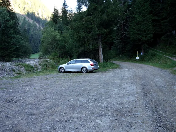 Start am Parkplatz Fahbruecke