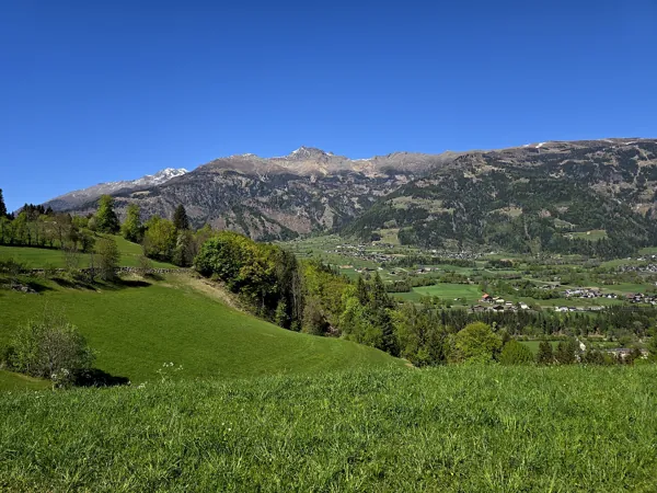 Auftstieg zum Speicherteich Taxermoos bei den Taxerhöfen Blick Richtung Schleinitz