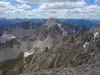 Gipfel Spitzkofel Blick Richtung Süden Bildmitte der Kreuzkofel