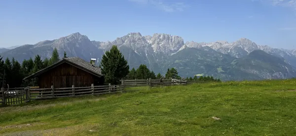 Aufstieg Richtung Stronachkogel bei Stronachalm Blick Richtung Lienzer Dolomiten