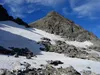 von der St Pöltner Hütte Aufstieg Richtung Taürnkogel bei großem Schneefeld