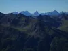 Blick vom Gipfel Weißes Beil Richtung Süden hinten die Sextner Dolomiten Zoom