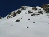 Blick auf Abfahrt über steilen Südhang